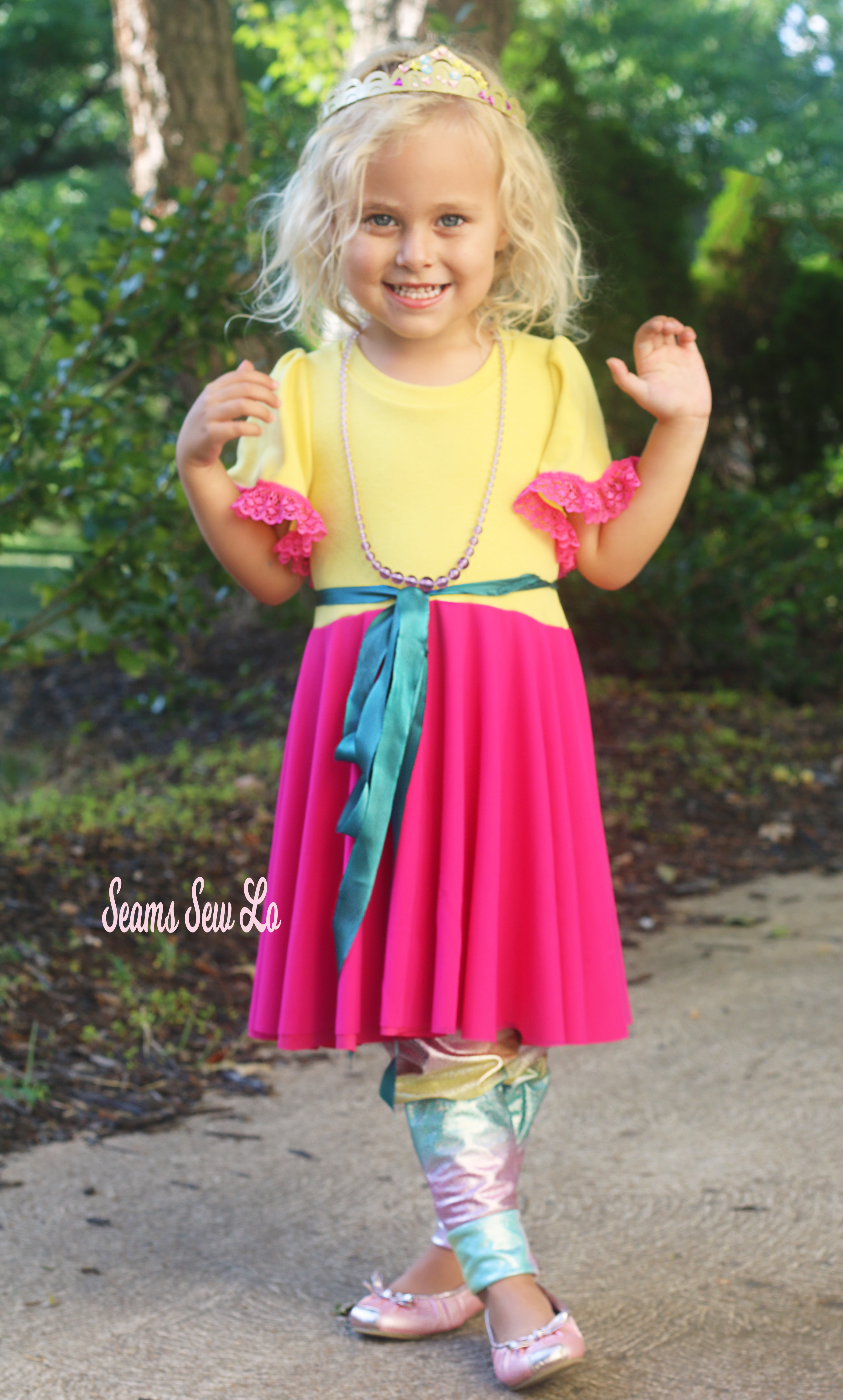 Fancy Nancy Costume DIY Sewing Pattern. fancy nancy costume diy. 